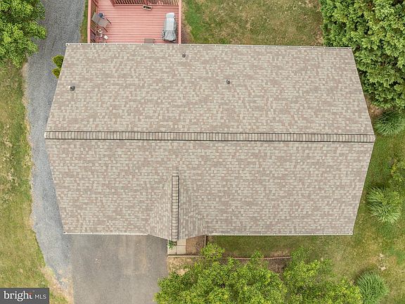 5th image of 73 Paragon Dr