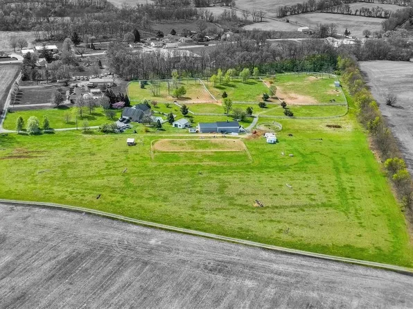 1130 W Trindle Rd, Mechanicsburg, PA 17050