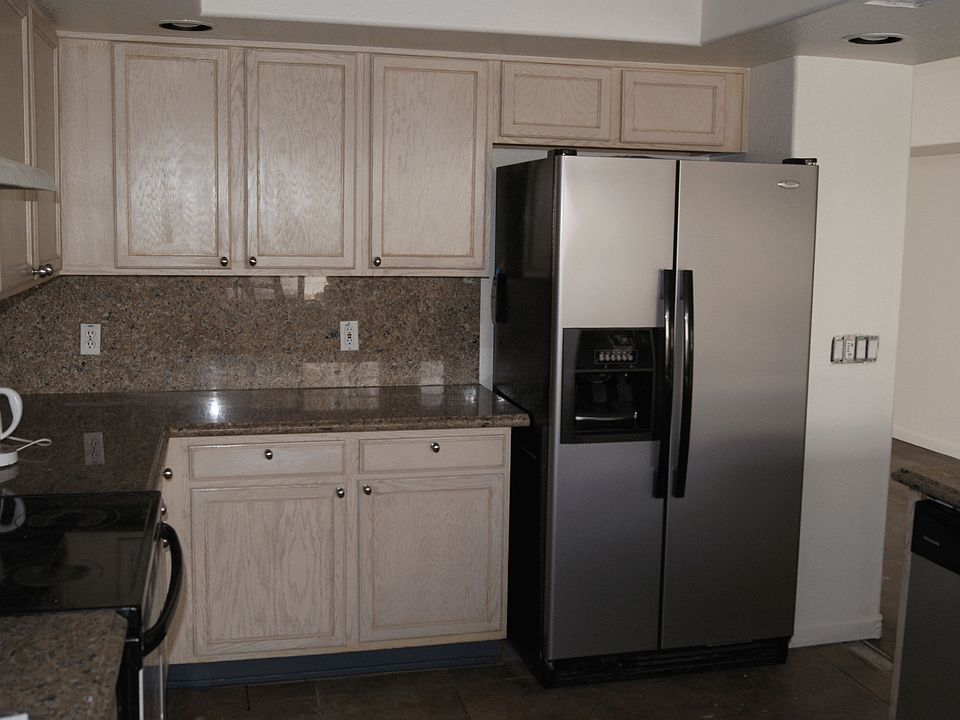 2nd image of 9574 W Sunnyslope Ln