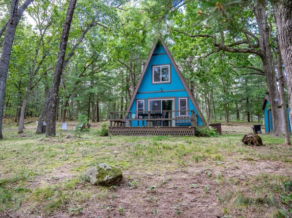 2847 W 3rd Dr, Oxford, WI 53952