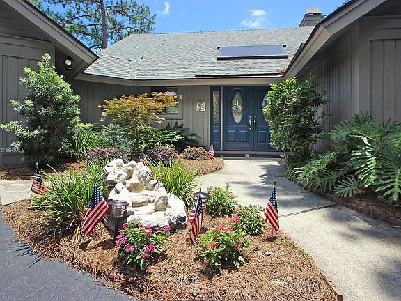 3rd image of 8 Deerfield Ct