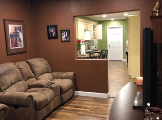 2021 7th St, Port Neches, TX 77651