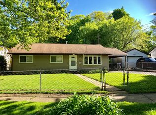 115 Harding Ave, Waukegan, IL 60085