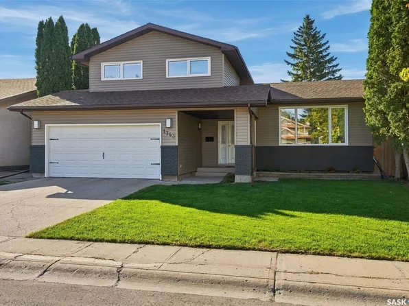 1743 Blair Bay E, Regina, SK S4V 0N6