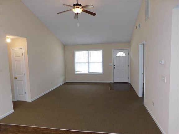 3rd image of 43 Vista Ct