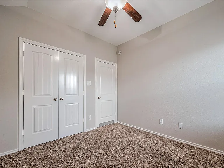1910 Vermillion View St — Photo 34