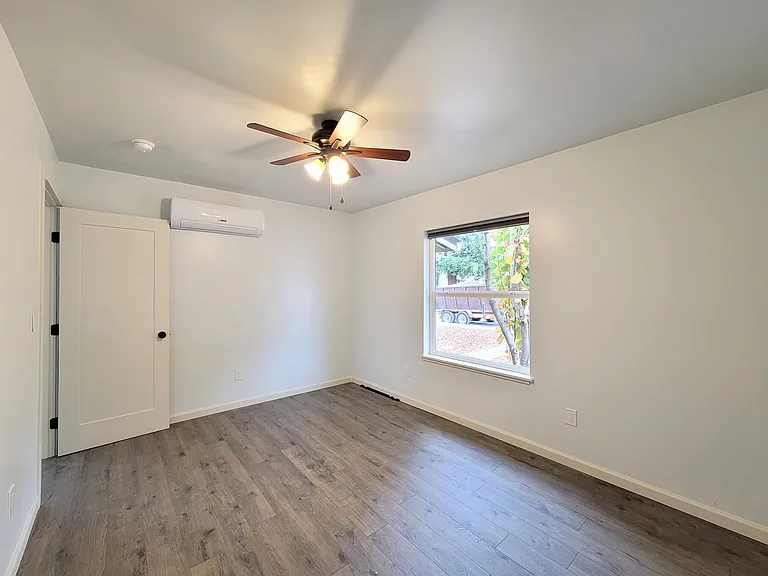 380 W Lassen Ave — Photo 10