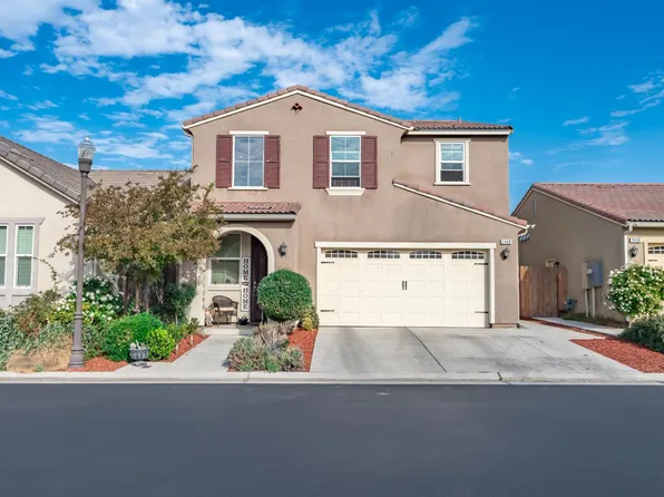 2449 Lombard Ln, Clovis, CA 93619