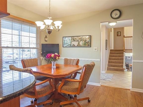 5th image of 3585 Meadow Ln
