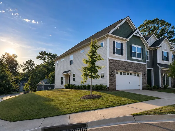 7052 Bentz St, Charlotte, NC 28269