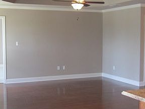 1st image of 165 Wisteria Ln