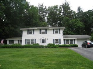 22 Algonquin Rd, Chelmsford, MA 01824