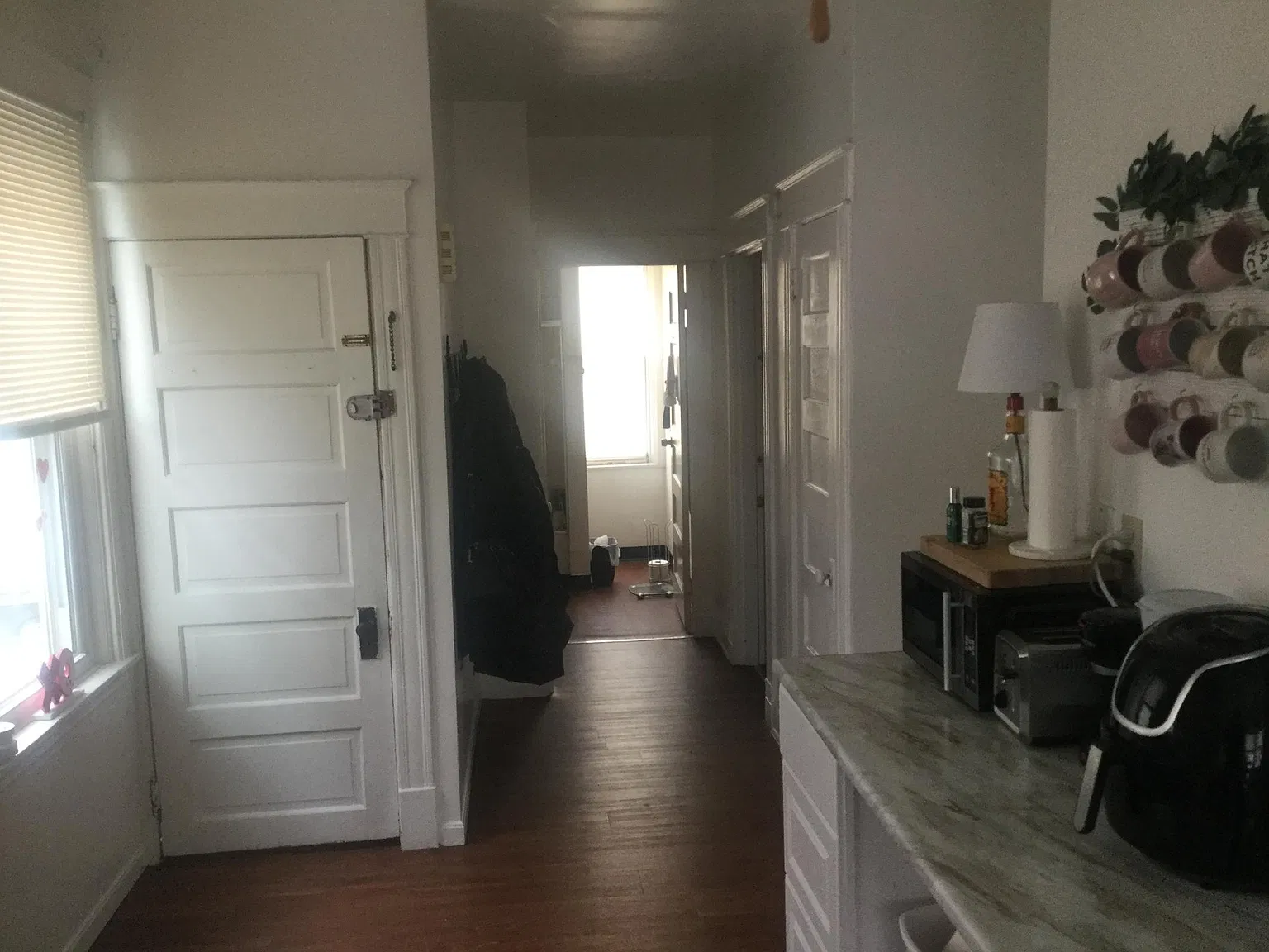 2207 Victor St — Photo 3