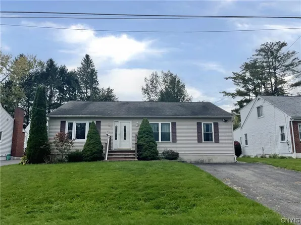 2610 Yale St, Endicott, NY 13760