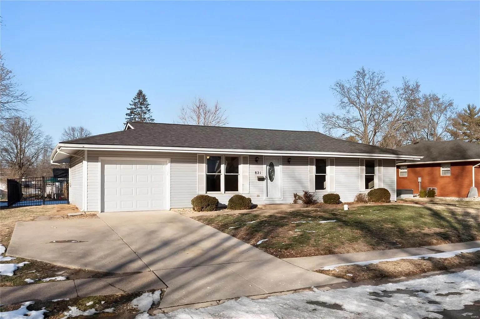 821 Vassar Dr photo 1