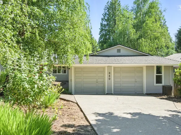 840 SW Dolph St, Portland, OR 97219