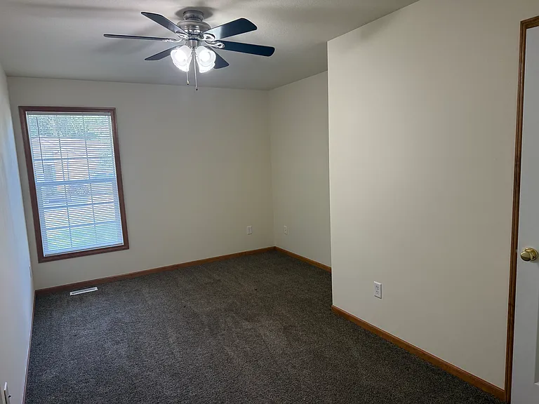 6176 Cross Bend Ct — Photo 9