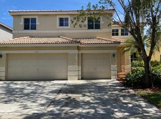 3802 Falcon Ridge Cir, Fort Lauderdale, FL 33331