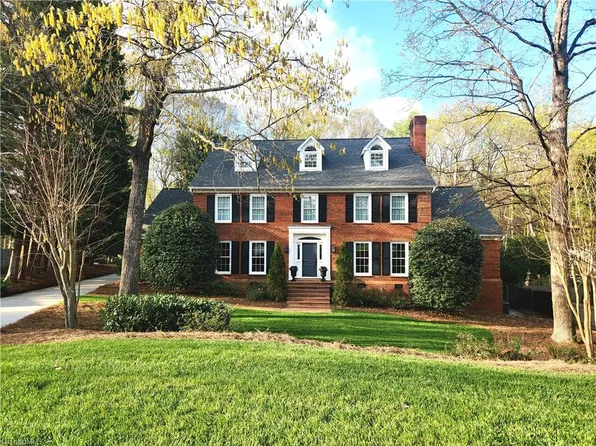 2006 Tiffany Pl, Greensboro, NC 27408