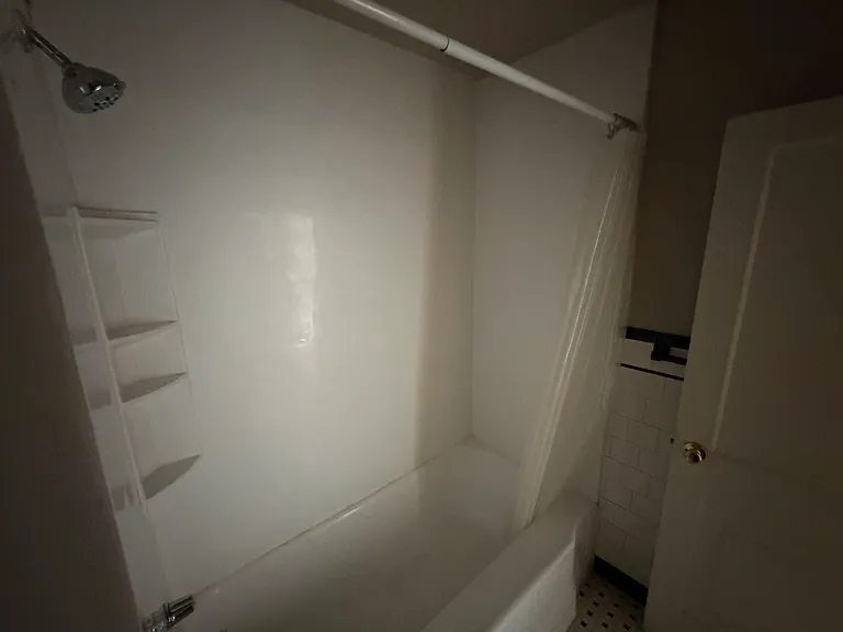 719 Washington Pl #2 — Photo 11