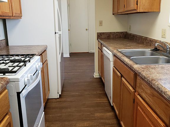 4th image of 5052 Pemberton St APT C