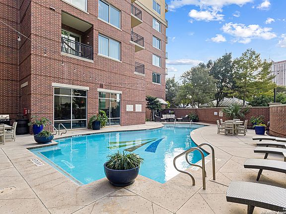 3rd image of 215 N Center St. #1005