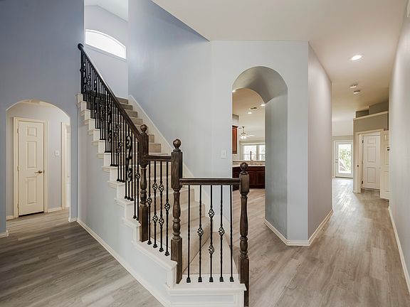 Entry Staircase
