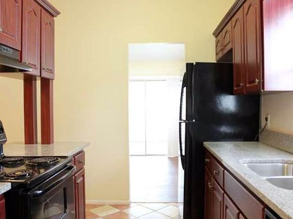 5th image of 7446 Betty St