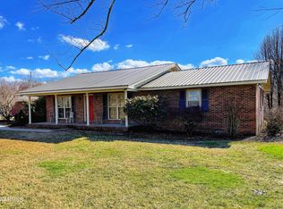 1851 Plateau Rd, Crossville, TN 38571