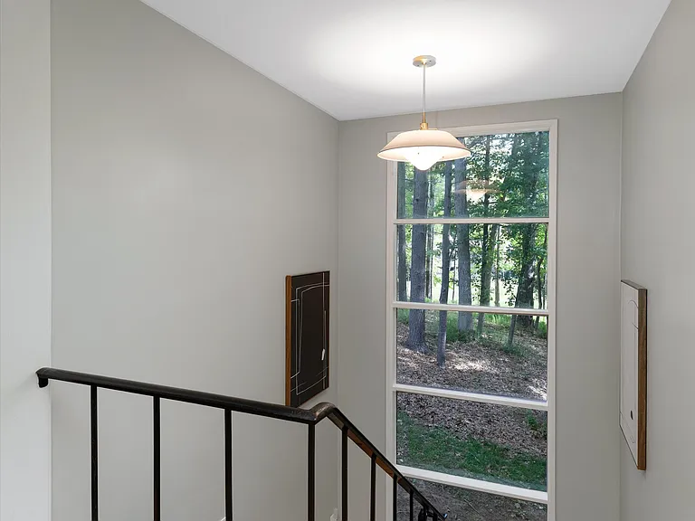 24179 Locust St — Photo 7