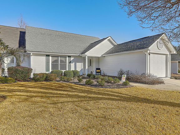 3rd image of 9084 Delancey Cir