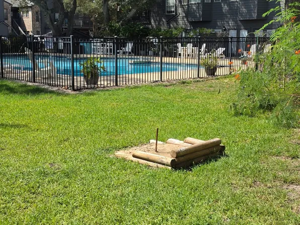210 Oak Bay St APT 904, Rockport, TX 78382