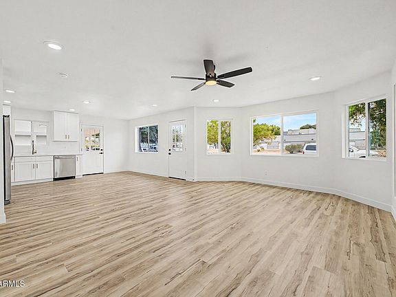 3rd image of 2344 W CHOLLA Street