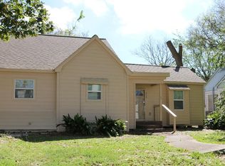 916 N Gaillard St, Baytown, TX 77520