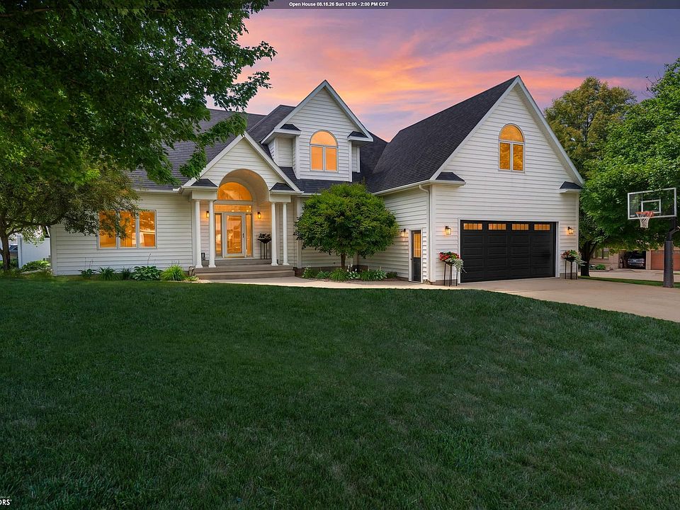 1st image of 1016 Summit Dr