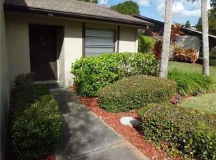 9741 Lake Seminole Dr E, Largo, FL 33773
