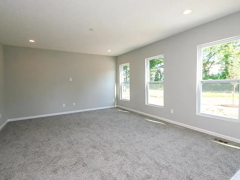 7861 Oldham Dr — Photo 18