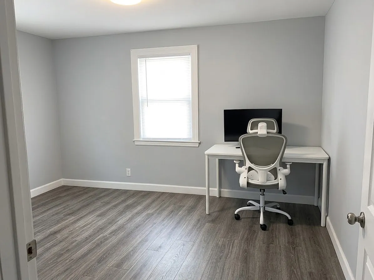 2 bed, 975 sqft, $1,000 — Photo 3