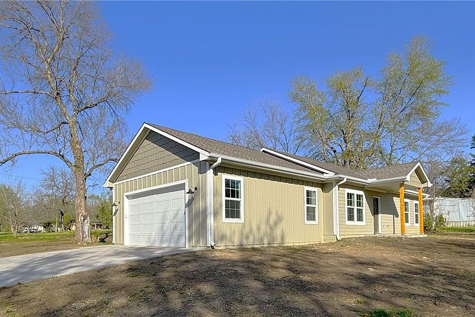 209 E 2nd St, Creighton, MO 64739 Zillow