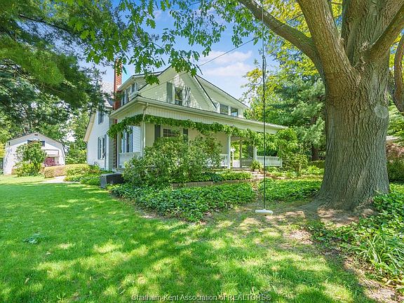 2nd image of 38 Harold St S