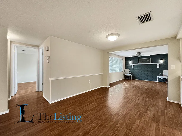 8312 Mill Creek Ln — Photo 6