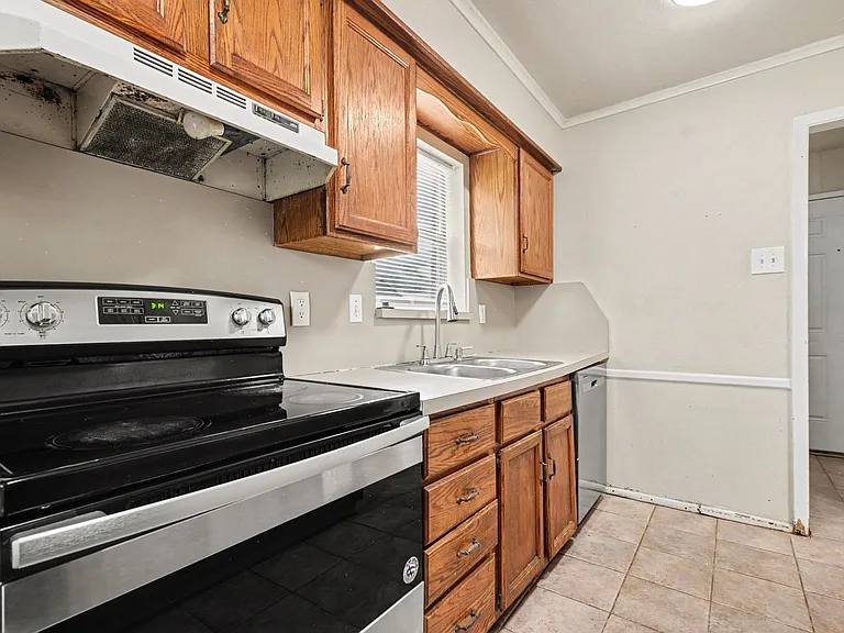 4237 Foliage Dr — Photo 10