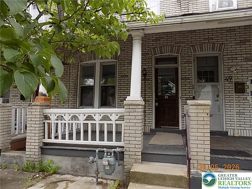 47 W Goepp St Photo 1