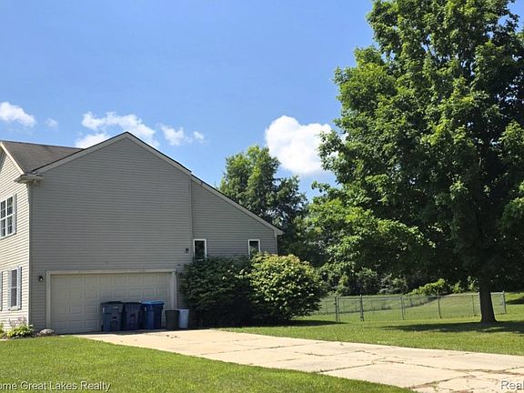 4th image of 15168 Orchard Trl