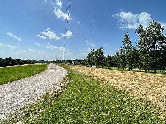 4th image of 1985 Wild Turkey Ln