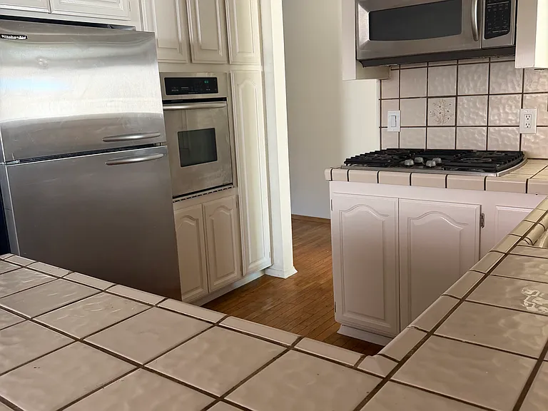 8820 Garden Glen Way — Photo 8