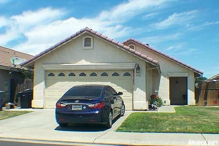 1st image of 1116 La Mesa St