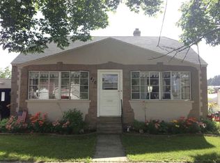 410 Section St, Norway, MI 49870