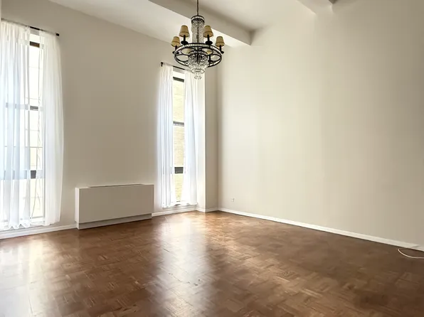 1255 5th Avenue image 2 of 6