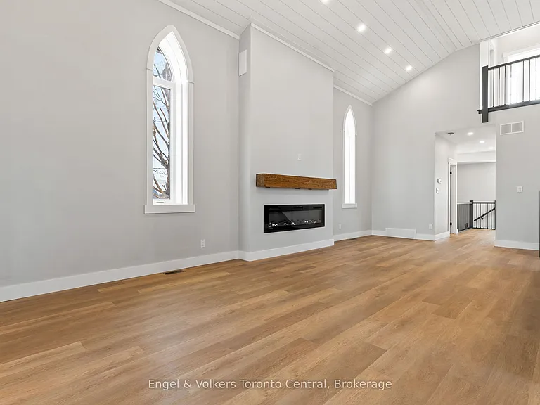 57 Crawford St — Photo 13